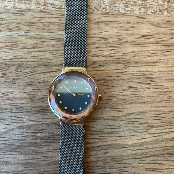 Skagen Watch - Picture 2 of 2